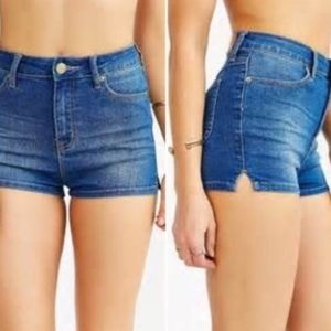BDG Super High Rise Spade Pin Up Denim Shorts